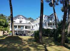 6A1B51D5-6122-4656-9349-540FA85CFBDB-(002)