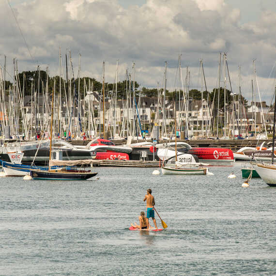 port nautique à la Trinité-sur-mer, jetski, kayake de mer, plache à voile, paddle