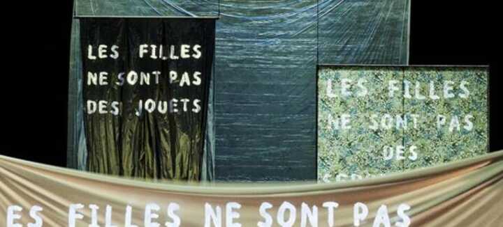 Les filles ne sont pas des poupées de chiffon Les filles ne sont pas des poupées de chiffon