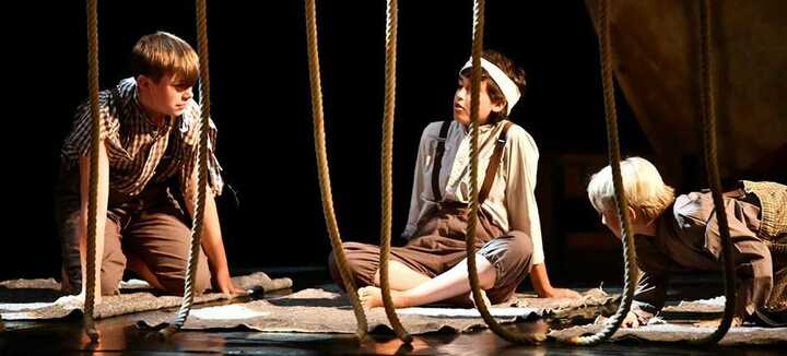 Teatro - Il ballo dei mascalzoni Teatro - Il ballo dei mascalzoni