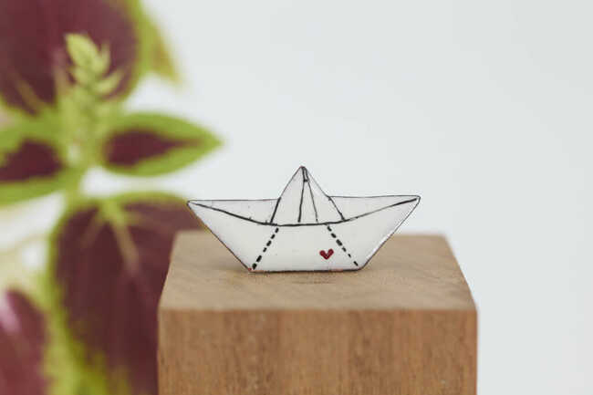 Près du feu - Broche bateau 