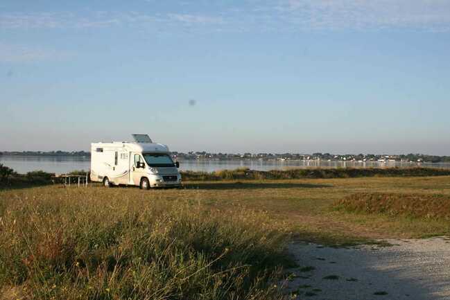 Aire de camping-car-1-Plouharnel-Morbihan