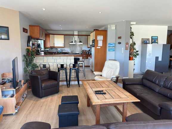 Location Tyb Lofficial - Cuisine et Salon - Erdeven-Morbihan Bretagne sud