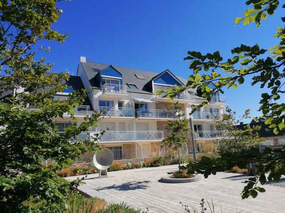 56MS0693_Cloerec-Varin_ext