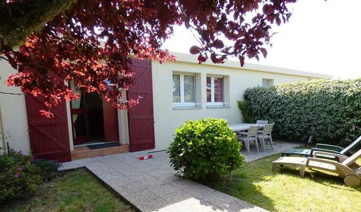 facade-locmariaquer-morbihan-bretagne-sud