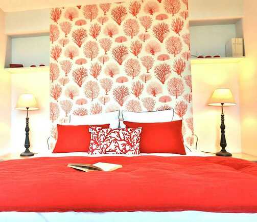 chambre-rouge-reves-de-mer-locmariaquer-morbihan-bretagne-sud