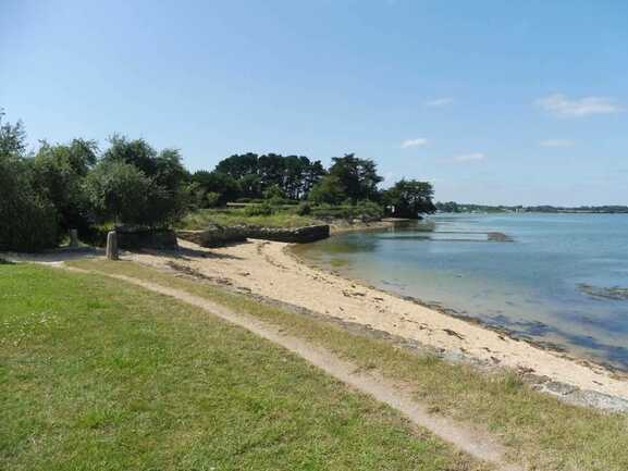 Ty-Mamm-Goh-locmariaquer-morbihan-bretagne-sud