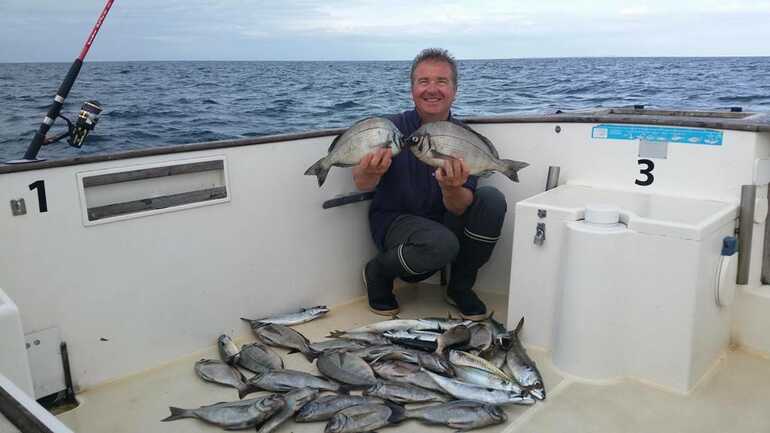 Pêche en mer Tours d'Iles-Quiberon-Morbihan Bretagne Sud