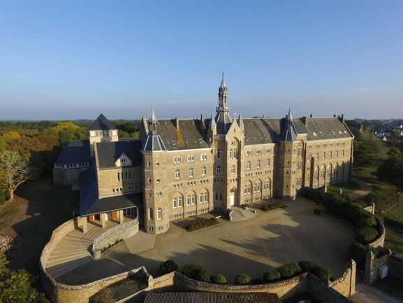 Abbaye-St-Michel_facadeOuest2