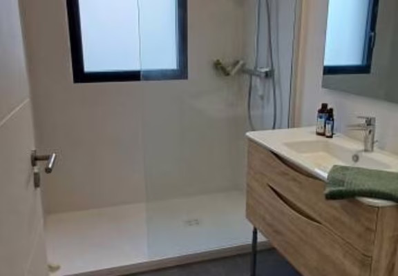 9.-AR-BIZ---salle-d'eau-1-(identique-à-SdE-2)