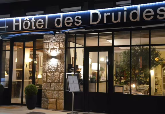 Façade Hôtel des Druides Quiberon Morbihan Sud